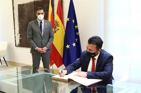 12/05/2021. Sánchez recibe al preimer ministro de Macedonia del Norte, Zoran Zaev. El primer ministro de la República de Macedonia del Norte...